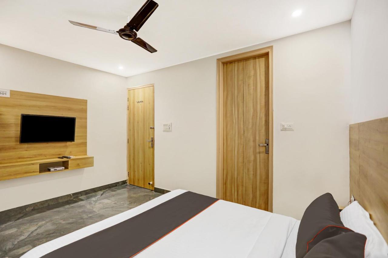 Oyo 81641 Collection O Hotel A1 Residency New Delhi Exterior foto