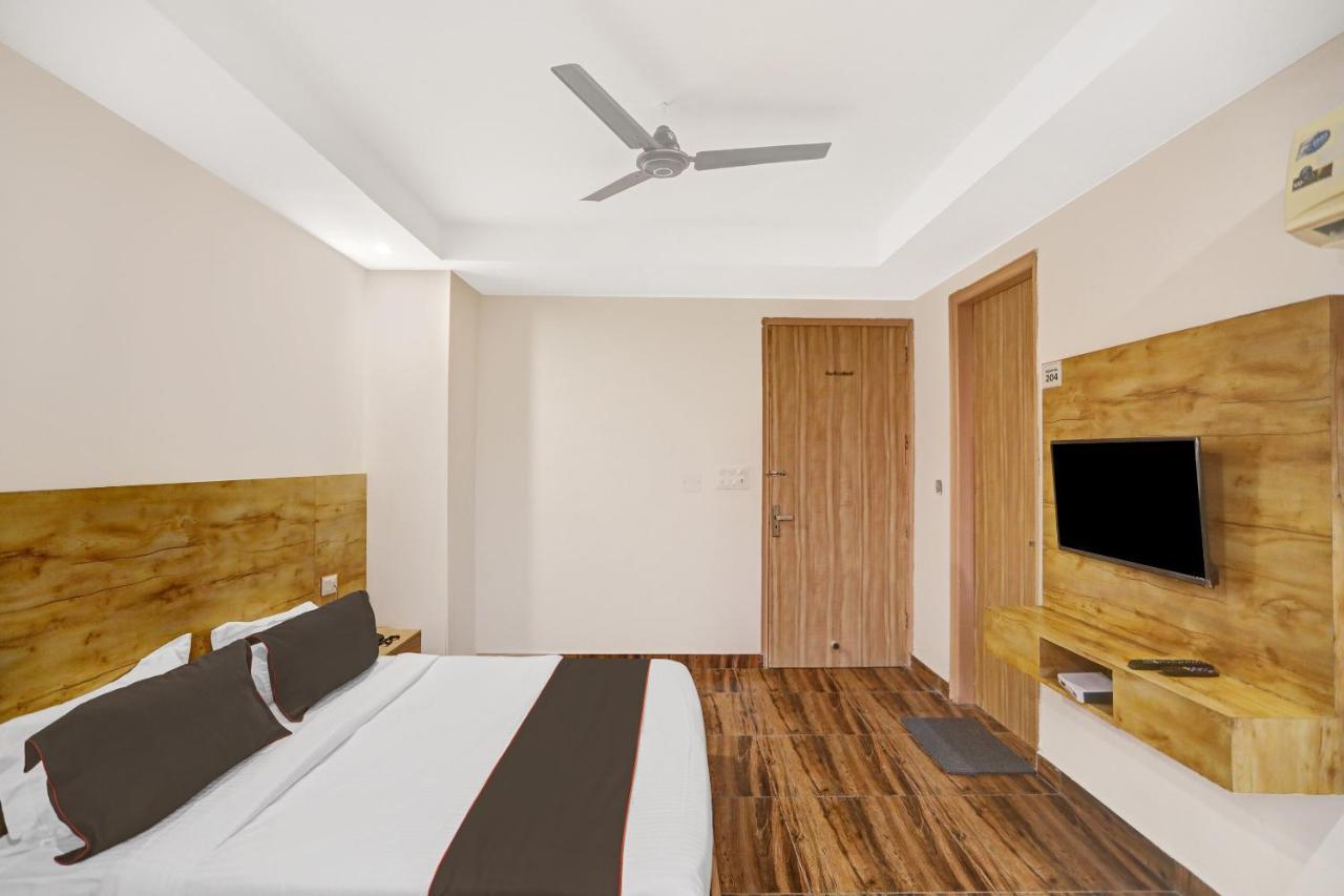 Oyo 81641 Collection O Hotel A1 Residency New Delhi Exterior foto