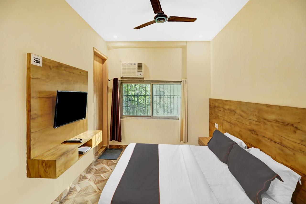 Oyo 81641 Collection O Hotel A1 Residency New Delhi Exterior foto